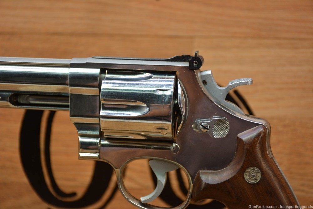 Smith & Wesson 629-3.  Magnaclassic.  44 Magnum.  1 of 3000-img-5