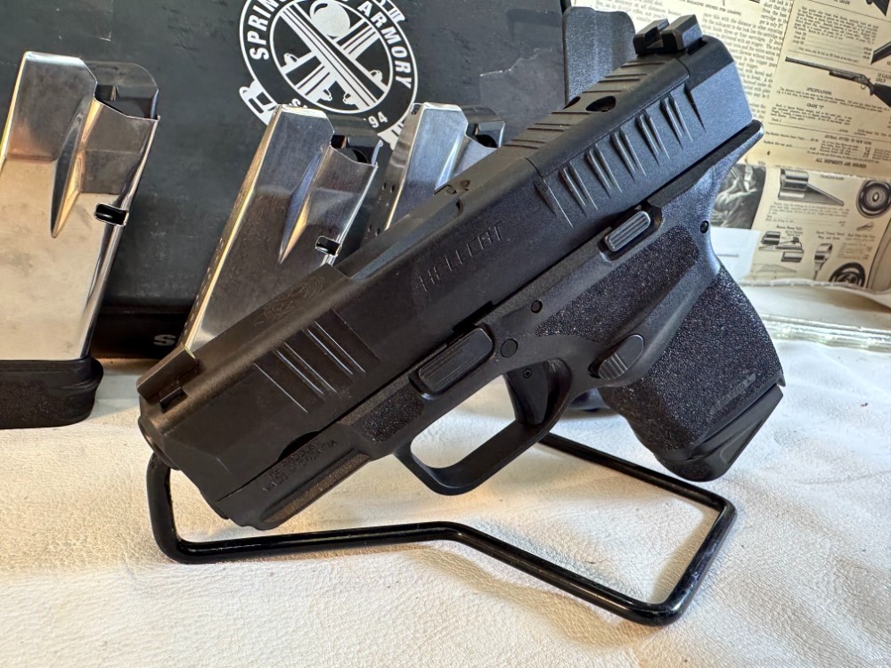 SPRINGFIELD HELLCAT 9MM 4 MAGS PENNY AUCTION! -img-0