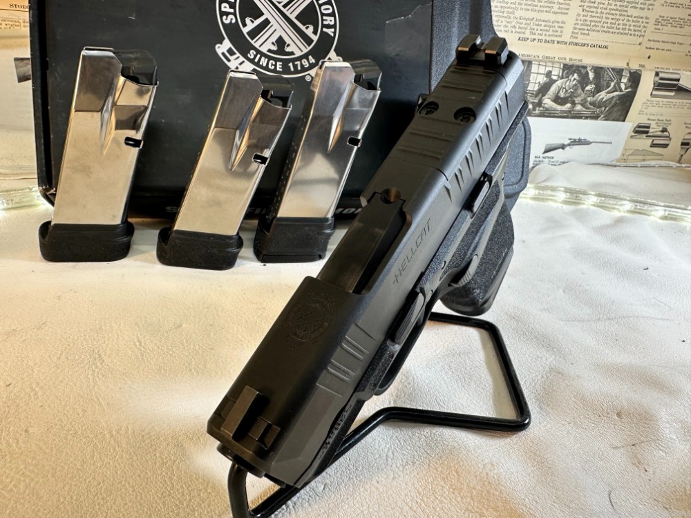 SPRINGFIELD HELLCAT 9MM 4 MAGS PENNY AUCTION! -img-1