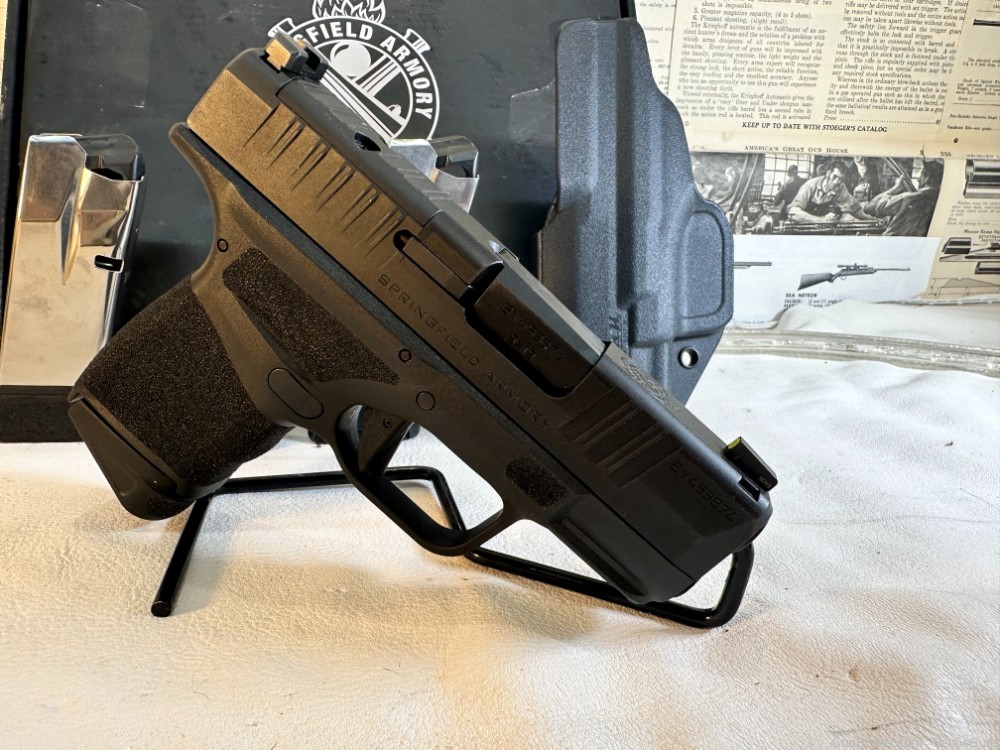 SPRINGFIELD HELLCAT 9MM 4 MAGS PENNY AUCTION! -img-2