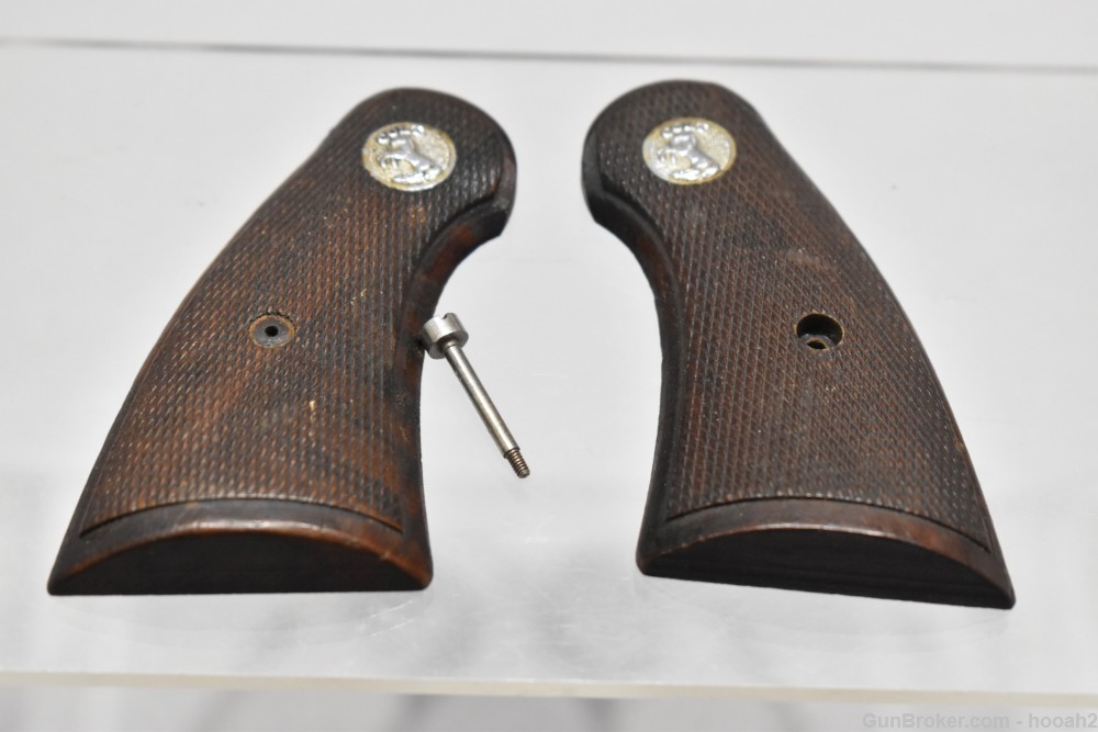 Colt Sile Checkered Revolver Grips W/Screw D Frame? Please READ-img-0