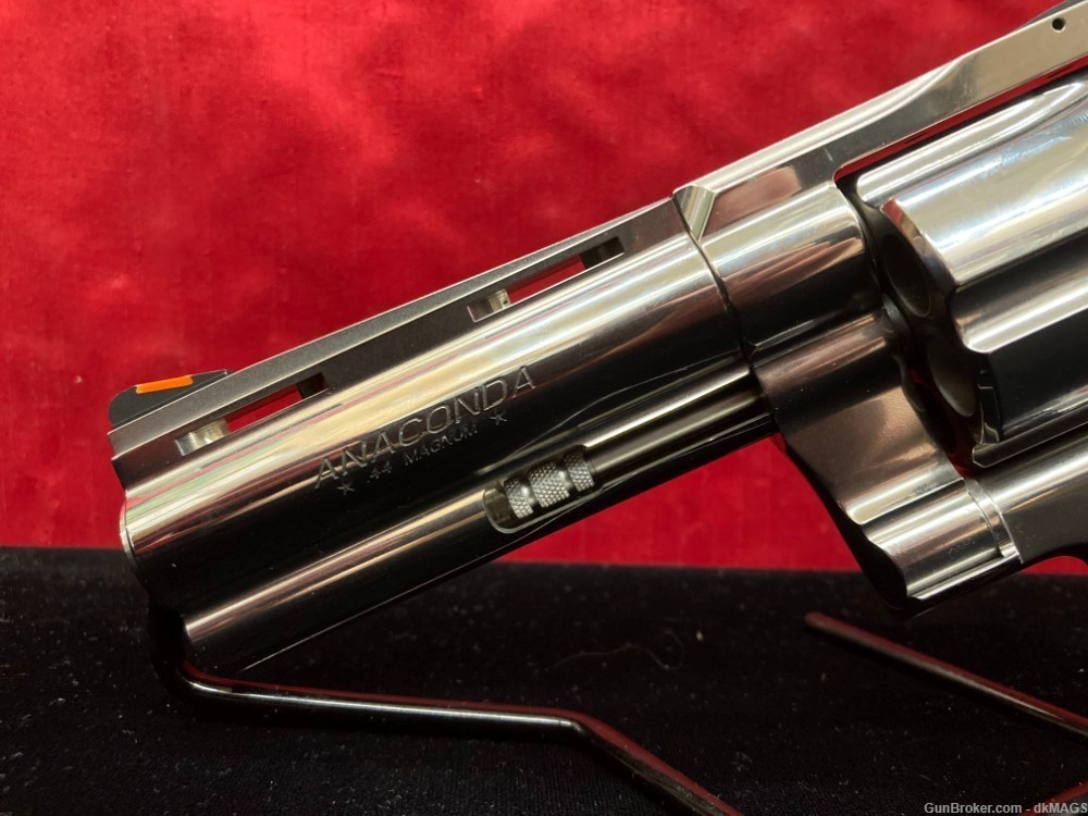 Blem Colt Anaconda 4.25" 6 Shot .44 Magnum Stainless Steel Revolver-img-4