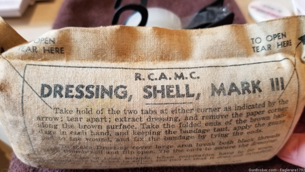 Canadian Military wound dressing dated 1953.-img-3