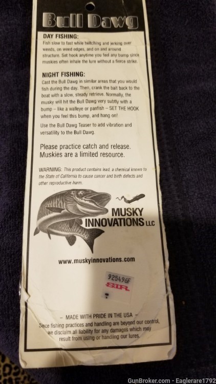 Musky Innovations Bull Dawg fishing lure. -img-1