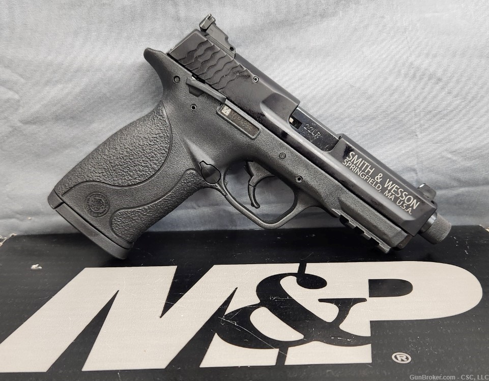 Smith & Wesson M&P22 Compact pistol 22LR suppressor ready threaded 3 mags-img-0