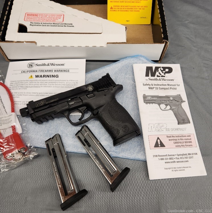 Smith & Wesson M&P22 Compact pistol 22LR suppressor ready threaded 3 mags-img-19