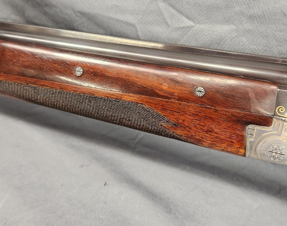 Fortuna over under 12 gauge shotgun with exquisite hand engraving 28"-img-23