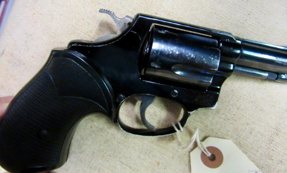 Scarce Floating J Smith & Wesson 37 3 Inch .38 Airweight Revolver-img-6