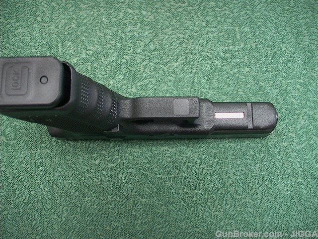 Used Glock 22 Gen 4  40 S&W-img-3