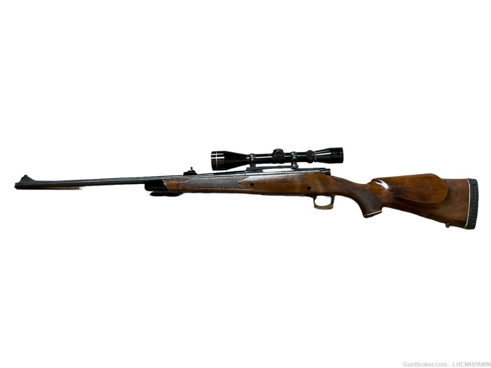 Winchester Model 70 - With Leupold 3x9 Vari-x II - 7mm Rem Mag - Good!-img-1
