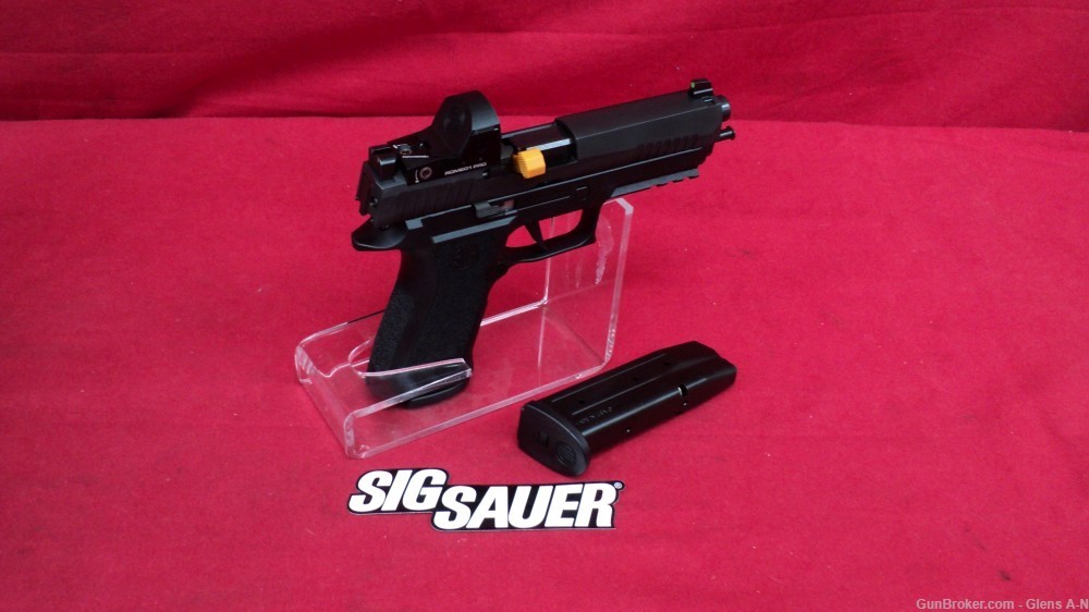 NEW Sig Sauer P320 Full Size 9mm 17+1rd Black Nitron 320XF-9-BXR3-RXP-img-1