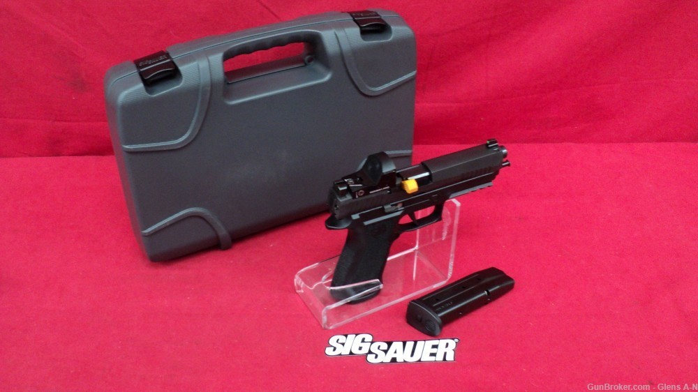 NEW Sig Sauer P320 Full Size 9mm 17+1rd Black Nitron 320XF-9-BXR3-RXP-img-0