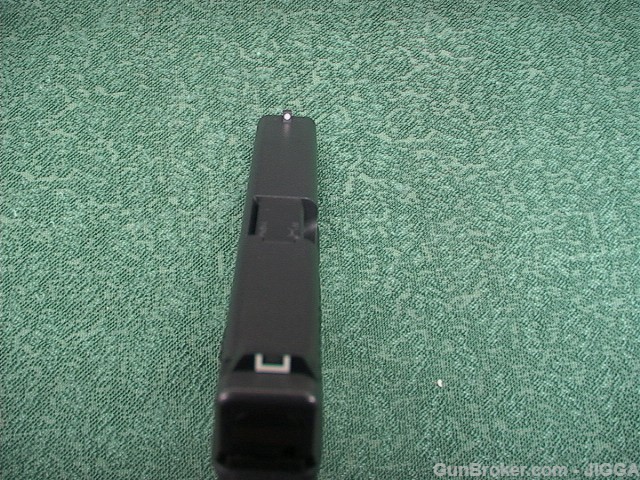 Used Glock 17 Gen 3 9MM-img-3