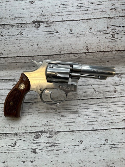 Smith & Wesson Model 650 22 Magnum Used-img-5