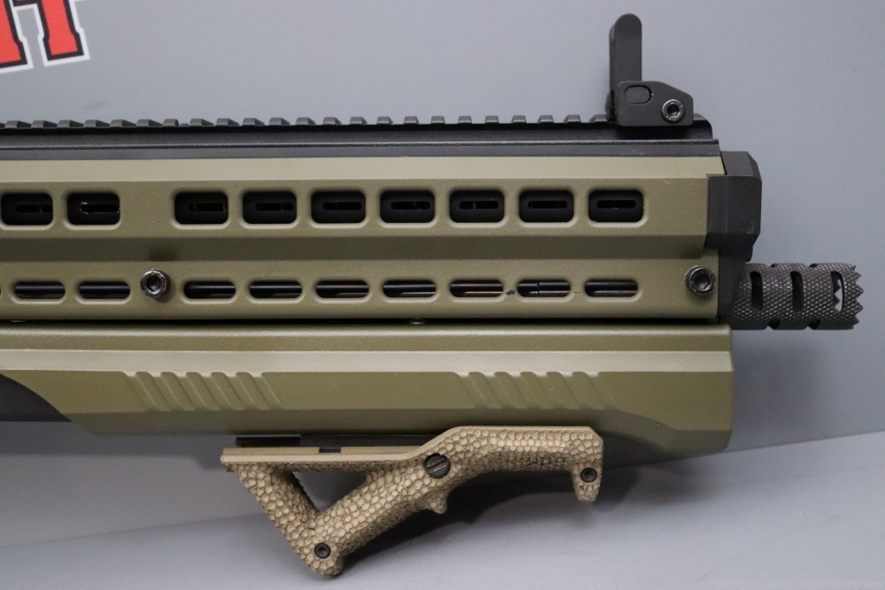 UTAS UTS-15 Tactical Shotgun 12GA 18.5" w/Soft Case & Light / Laser-img-12