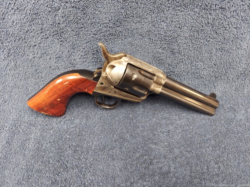 STOEGER.A.UBERTI MODEL 1873 CATTLEMAN S/A REVOLVER .45LC  4-3/4"BBL-img-3