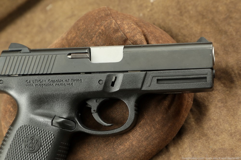Smith & Wesson SW40VE .40S&W 4” Striker Fired Semi-Auto Pistol 2007-img-5