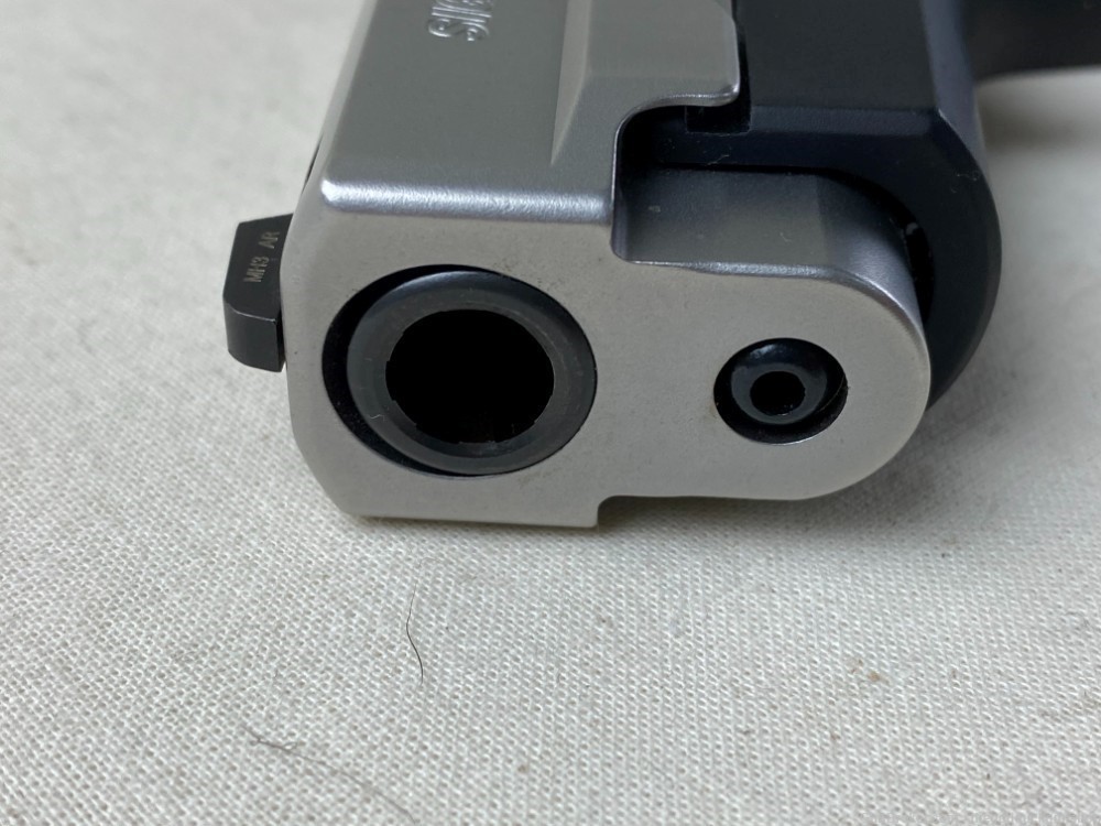 Sig Sauer P225 9mm Para 3.5" Two Tone-img-10