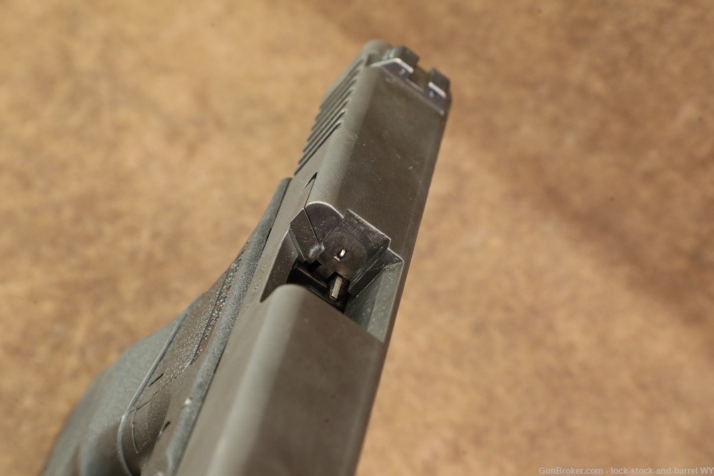 Glock 22 G22 GEN 2 .40SW 4.5” Semi-Auto Safe Action Pistol w Tupperware Box-img-16