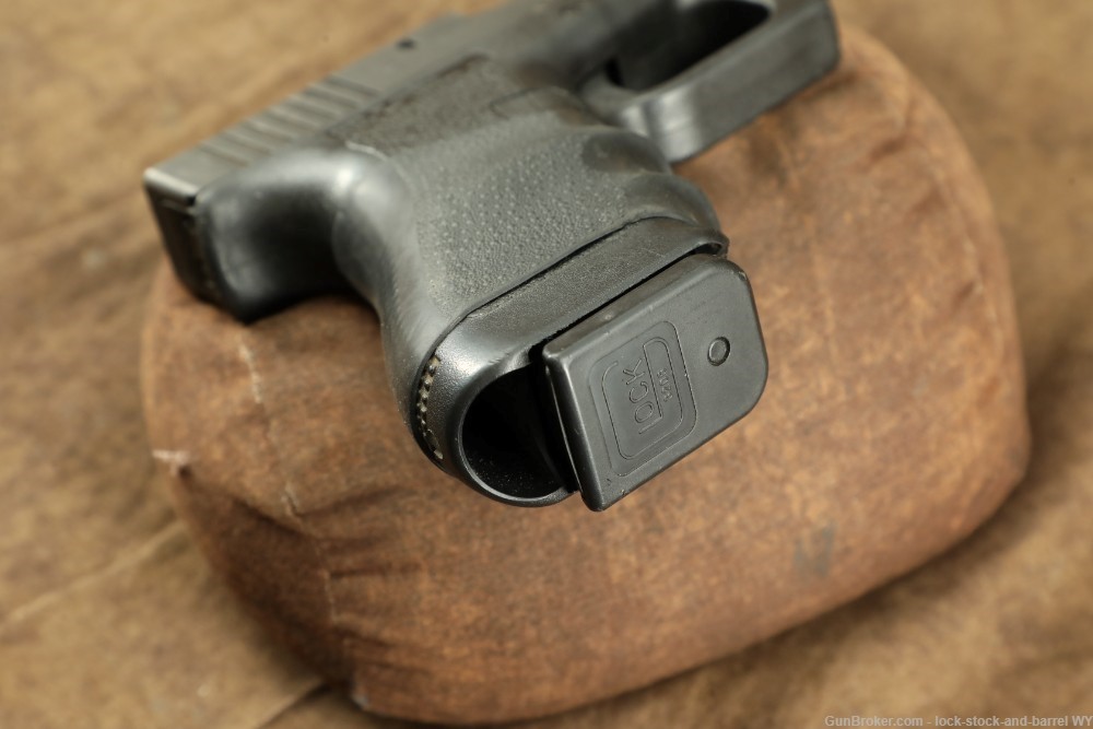 Glock 22 G22 GEN 2 .40SW 4.5” Semi-Auto Safe Action Pistol w Tupperware Box-img-29