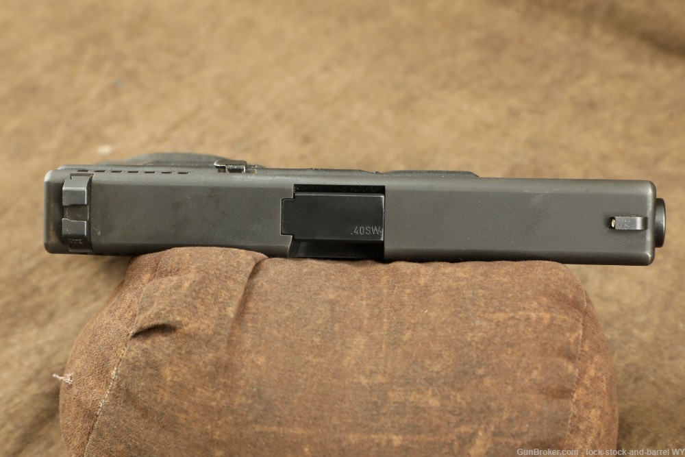 Glock 22 G22 GEN 2 .40SW 4.5” Semi-Auto Safe Action Pistol w Tupperware Box-img-9