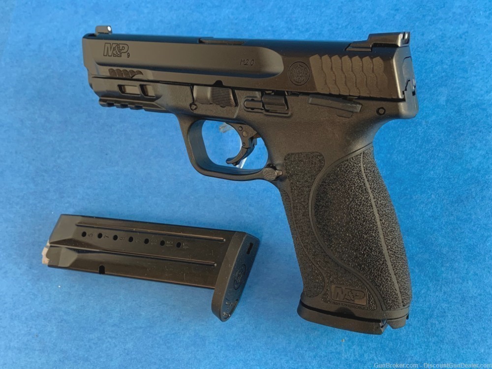 Smith & Wesson M&P 9 M2.0 9mm 17 Rd - NIB-img-0