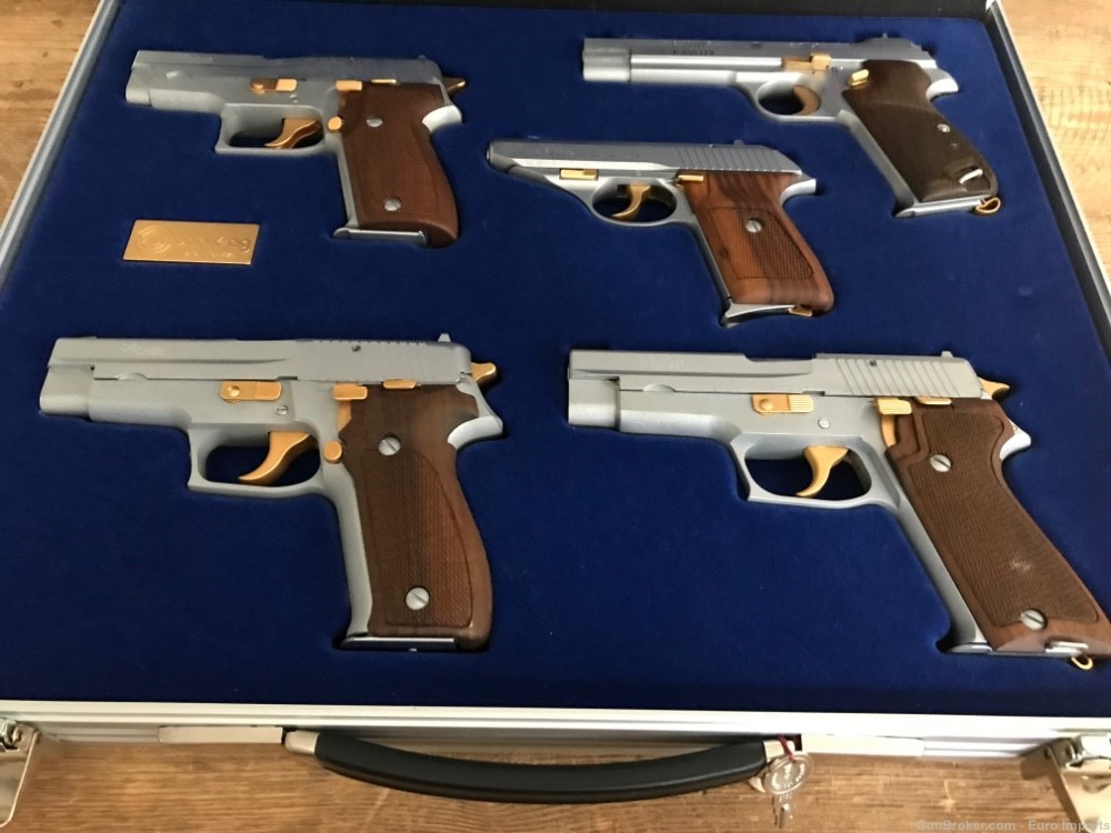 Unicorn Vonbank SiG Collection 5 Pistols Set Swiss #279 of 555 P210 New -img-11