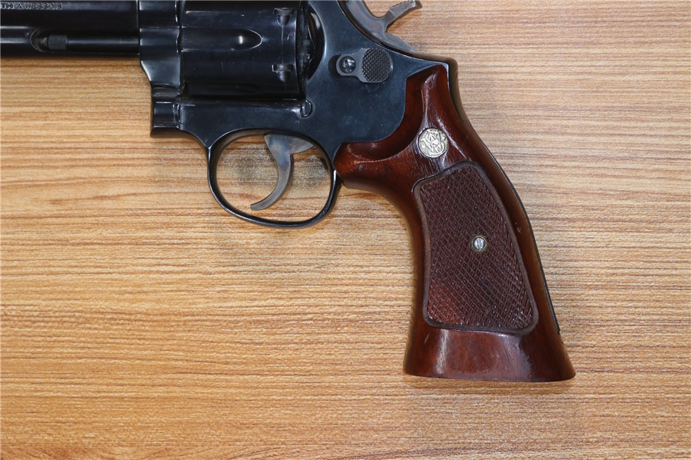 Smith & Wesson Model 586 .357 Mag Blued 4" Barrel 6-Shot-img-3