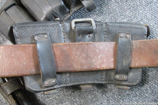 GERMAN WWII ARMY 98K MAUSER RIFLE BAYONET FROG BELT 2 AMMO POUCH EARLY 1937-img-15