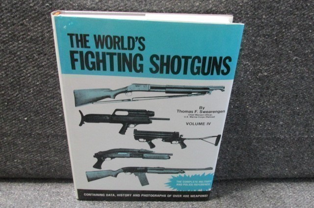 THE WORLD'S FIGHTING SHOTGUNS VOLUME IV-NICE REFERENCE BOOK-img-0
