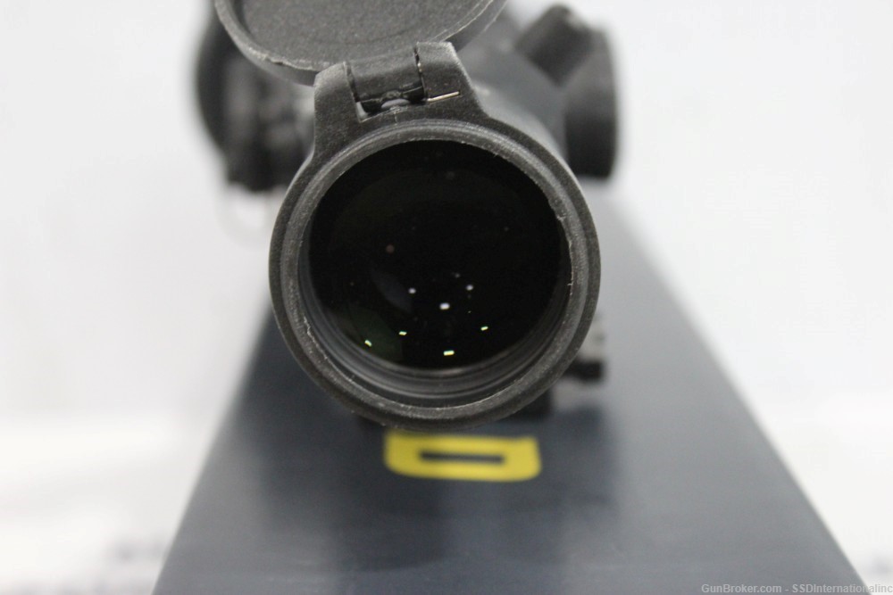 Leupold Mark 5HD with Mount 176811 / 176886 Adult Signature Required!-img-7