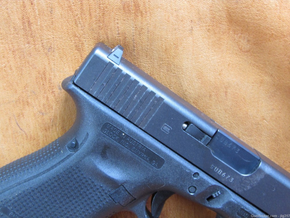 Glock 23 Gen 4 40 S&W Semi Auto Pistol 3x 13 RD Mags-img-3