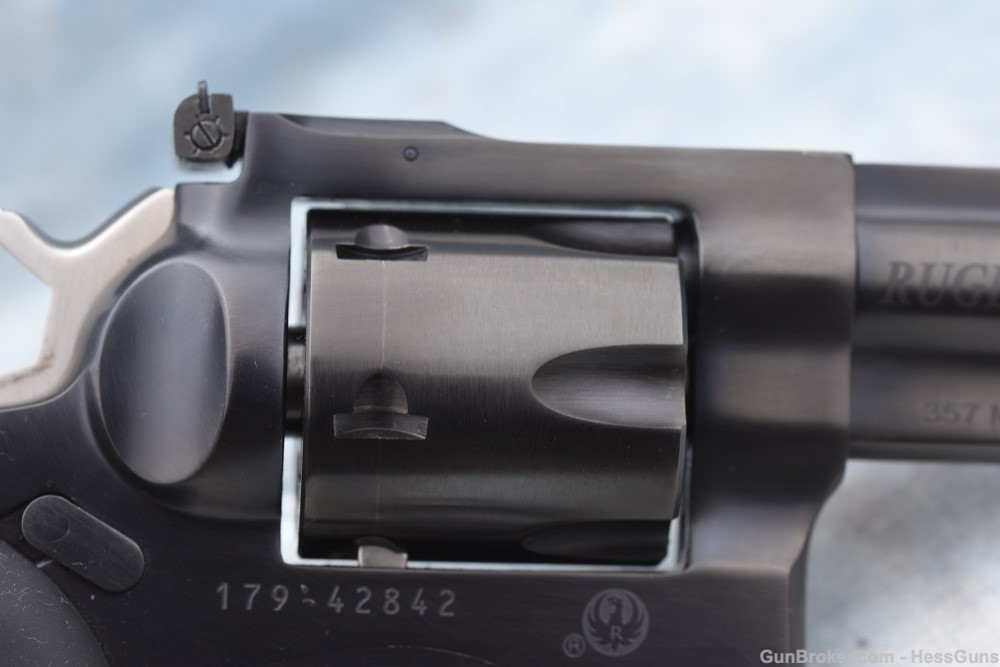RARE NIB Ruger GP100 .357 Magnum Talo 2.5"-img-9