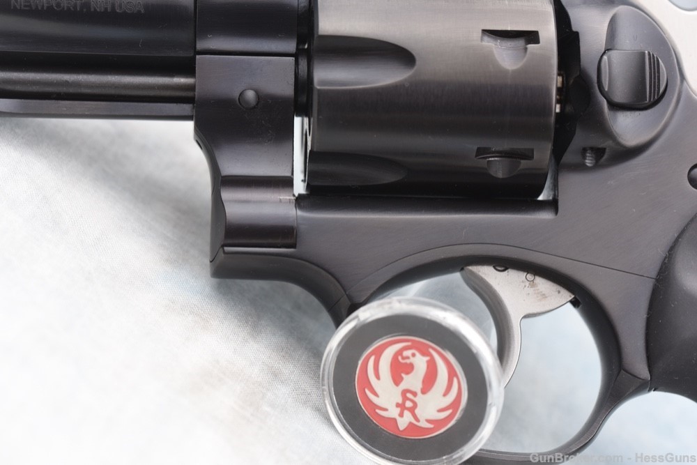 RARE NIB Ruger GP100 .357 Magnum Talo 2.5"-img-12