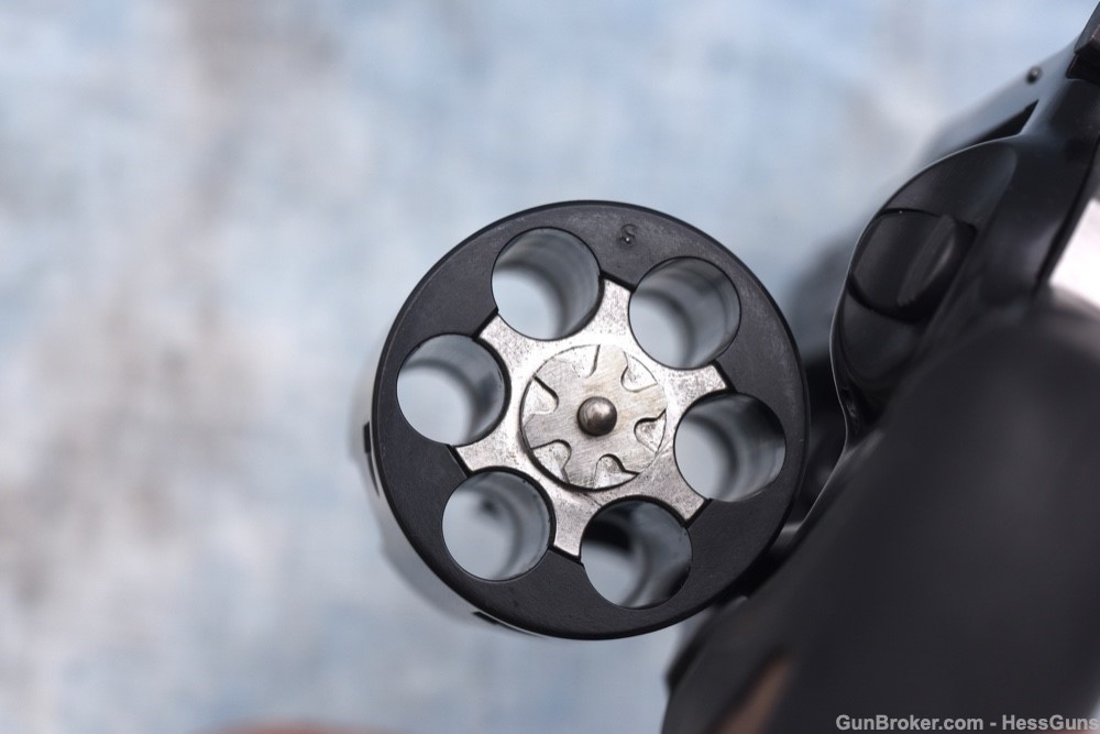RARE NIB Ruger GP100 .357 Magnum Talo 2.5"-img-23