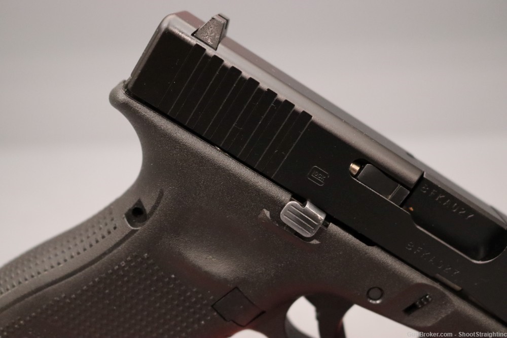 Glock G19 Gen5 9mm 4.02"bbl w/Case-img-5