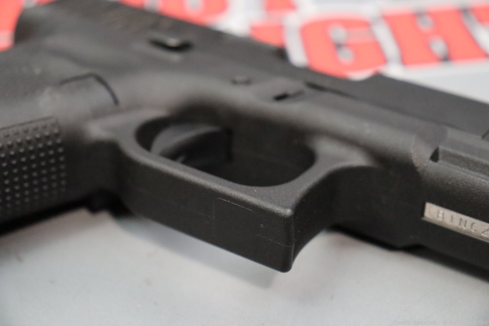 Glock 17 Gen 5 4.49" 9mm w/Case -img-18