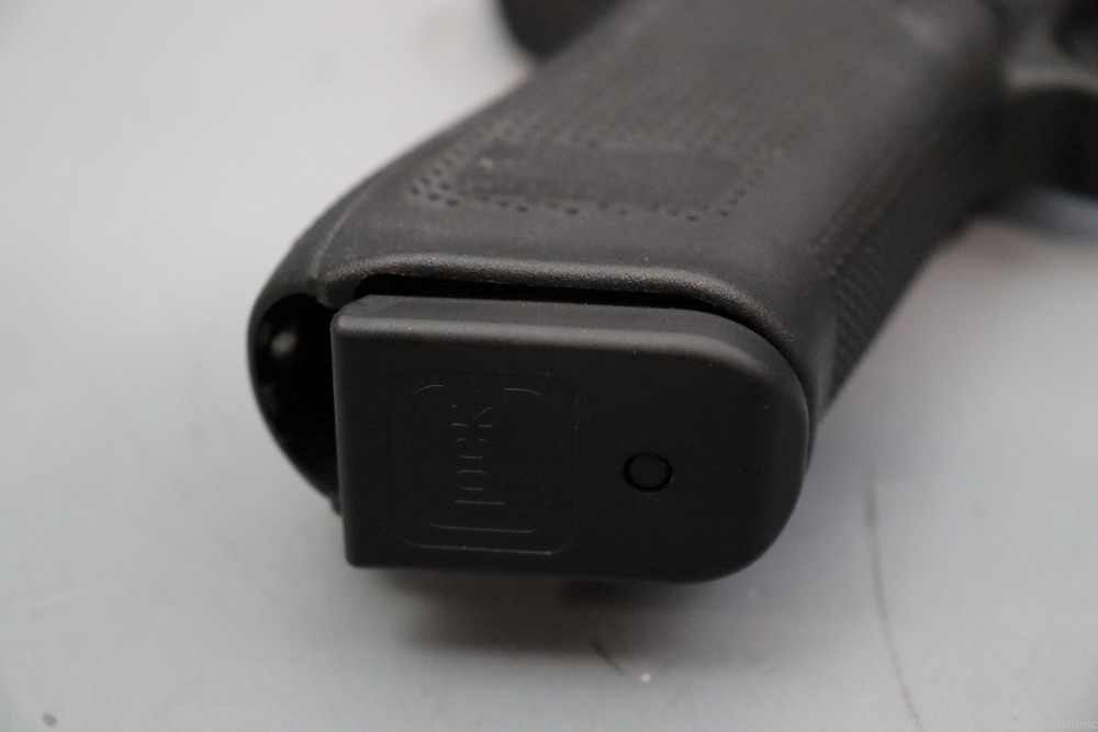 Glock 17 Gen 5 4.49" 9mm w/Case -img-16