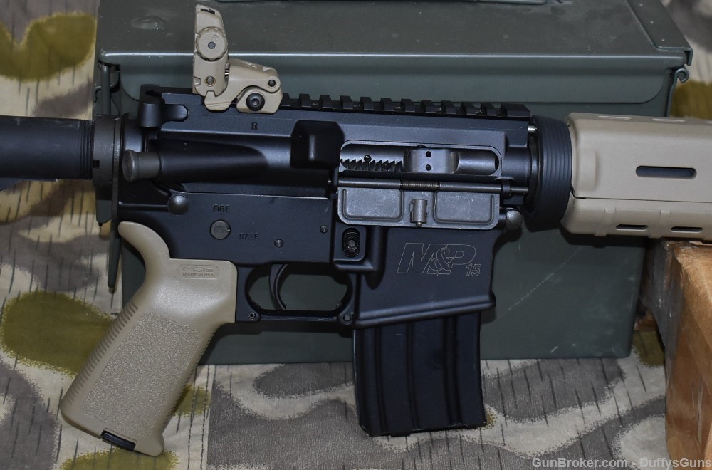Smith & Wesson M&P-15 Rifle FDE Magpul Furniture-img-10