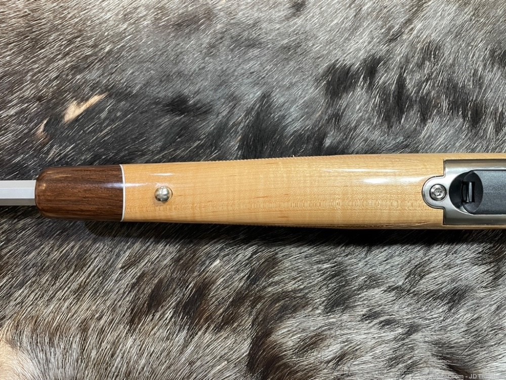 FREE SAFARI, NEW BROWNING X-BOLT WHITE GOLD MEDALLION MAPLE 300 WSM-img-19