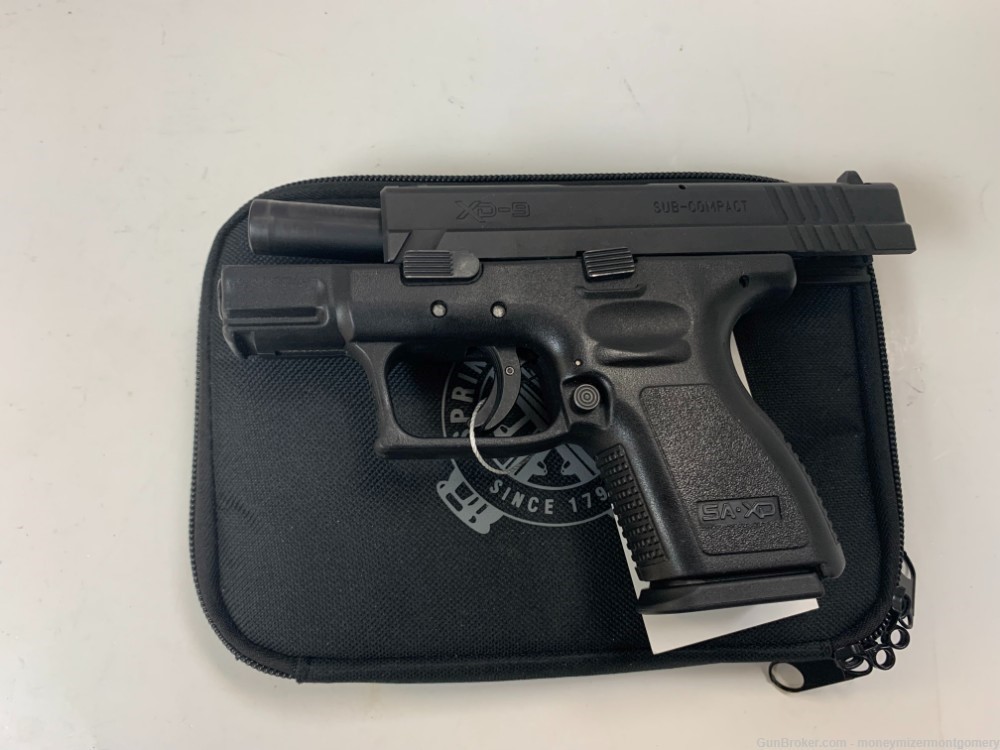 Springfield XD-9 9MM Pistol W/soft case and 2 mags-img-5