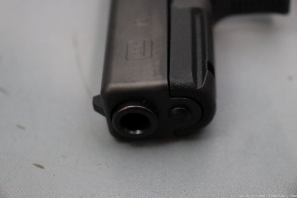 Glock 19 Gen 3 4.01" 9mm w/Box -img-9