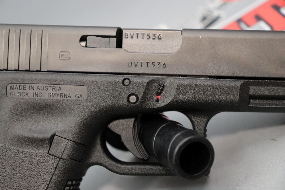 Glock 19 Gen 3 4.01" 9mm w/Box -img-11
