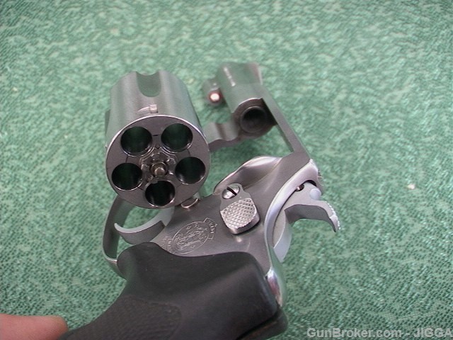 Used Smith and Wesson Model 60-img-4