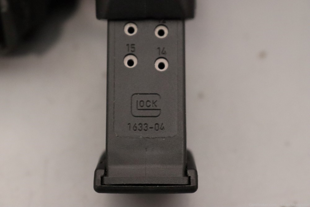 Glock G27 Gen3 .40S&W 3.43" w/ Case & Extended Magazine - Austria - -img-18