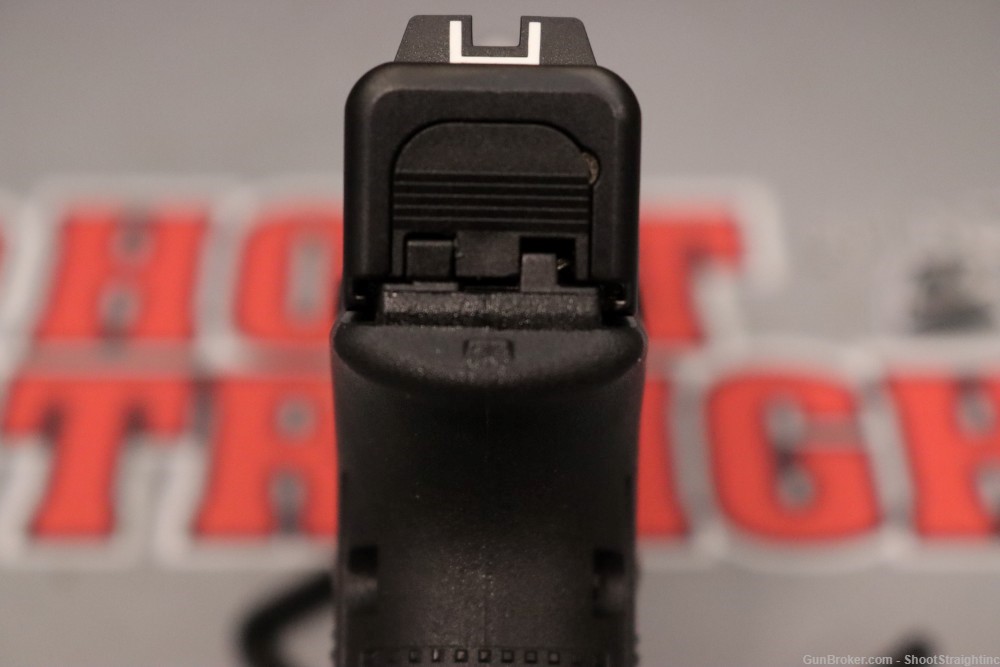 Glock G19 Gen5 9mm 4.02" w/ Case - Austrian Made --img-22