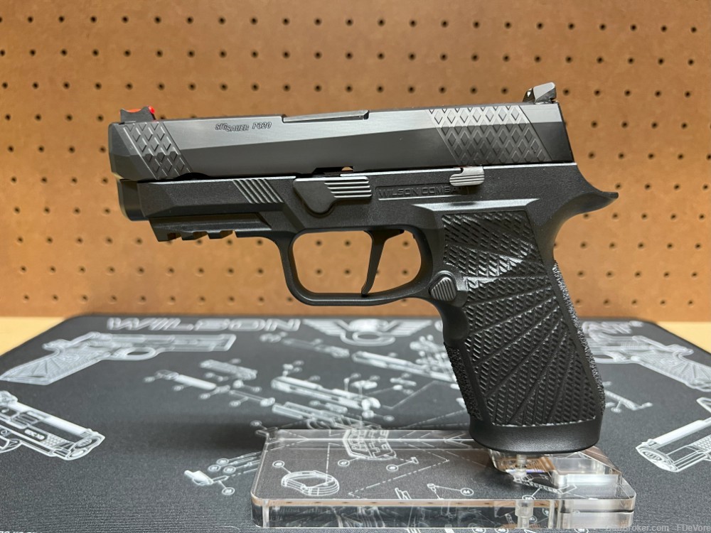 Wilson Combat / Sig Sauer WCP320 Carry 9mm w/Grayguns Action-img-0