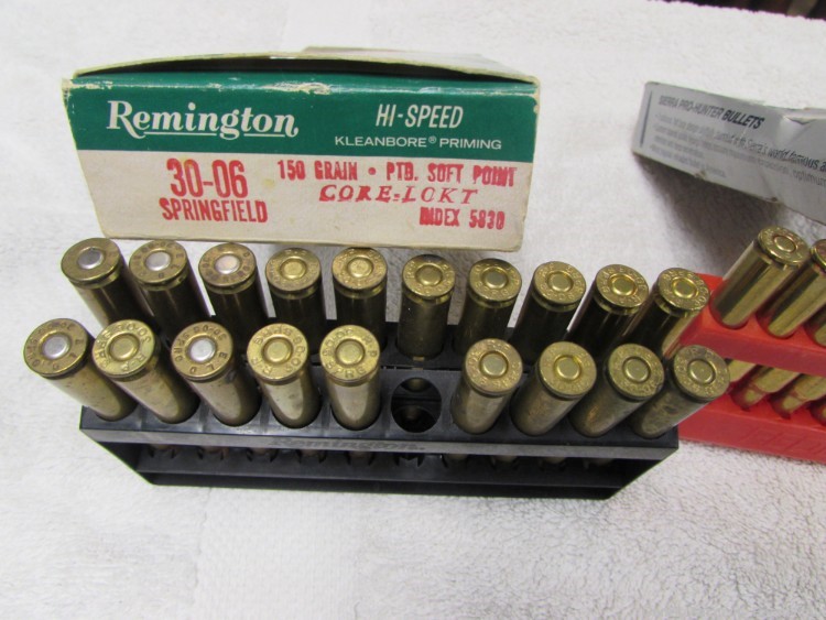 Remington Federal Winchester 30-06 mixed ammo & Reloads-img-0