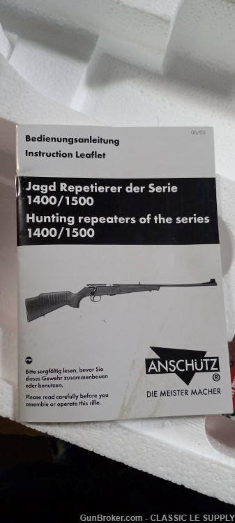 Used LEFT HANDED Anshutz 1517L D Classic 17HMR Bolt Action Rilfe in BOX -img-1