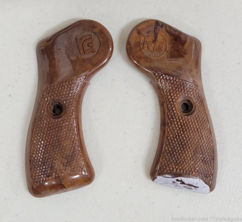 RG revolver grips unknown model no mounting screws-img-0